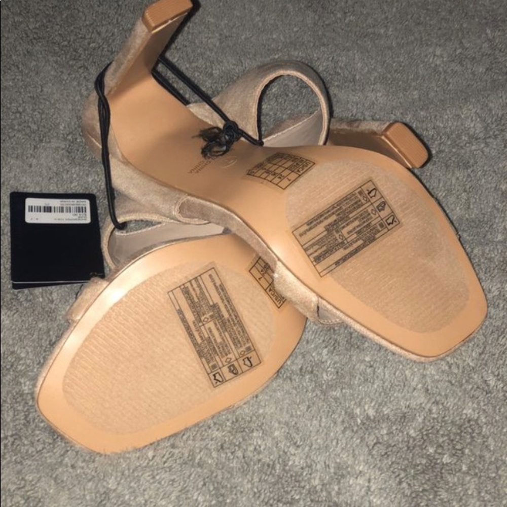 Forever 21 - Picture 2 of 2